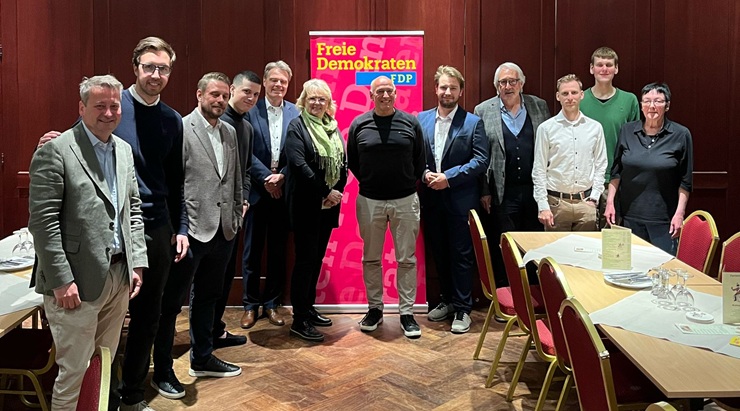 FDP Ratingen startet mit starken Kandidaten in die Kommunalwahl 2025